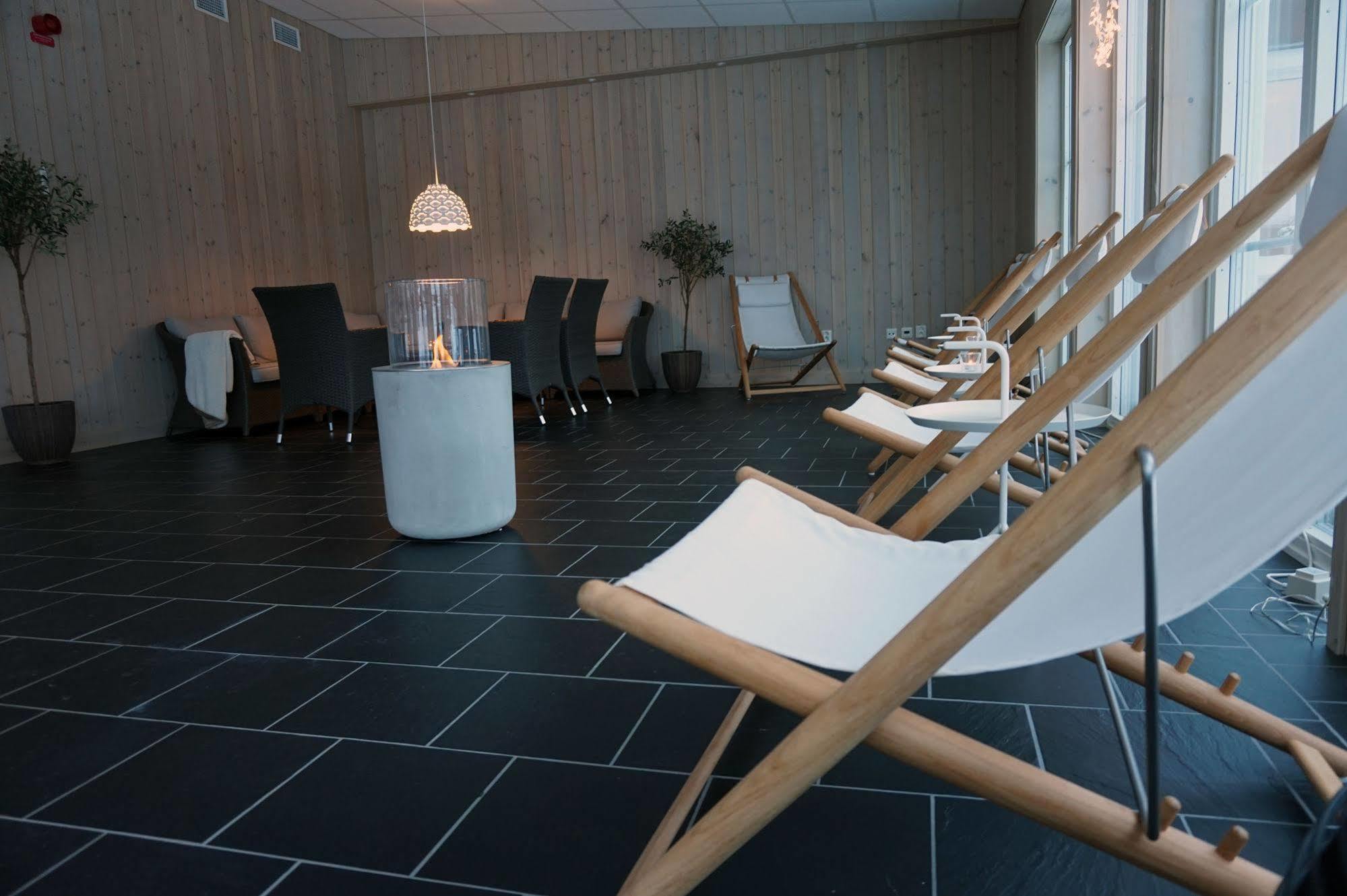 Stiftsgarden Konferens & Hotell Шеллефтео Екстер'єр фото