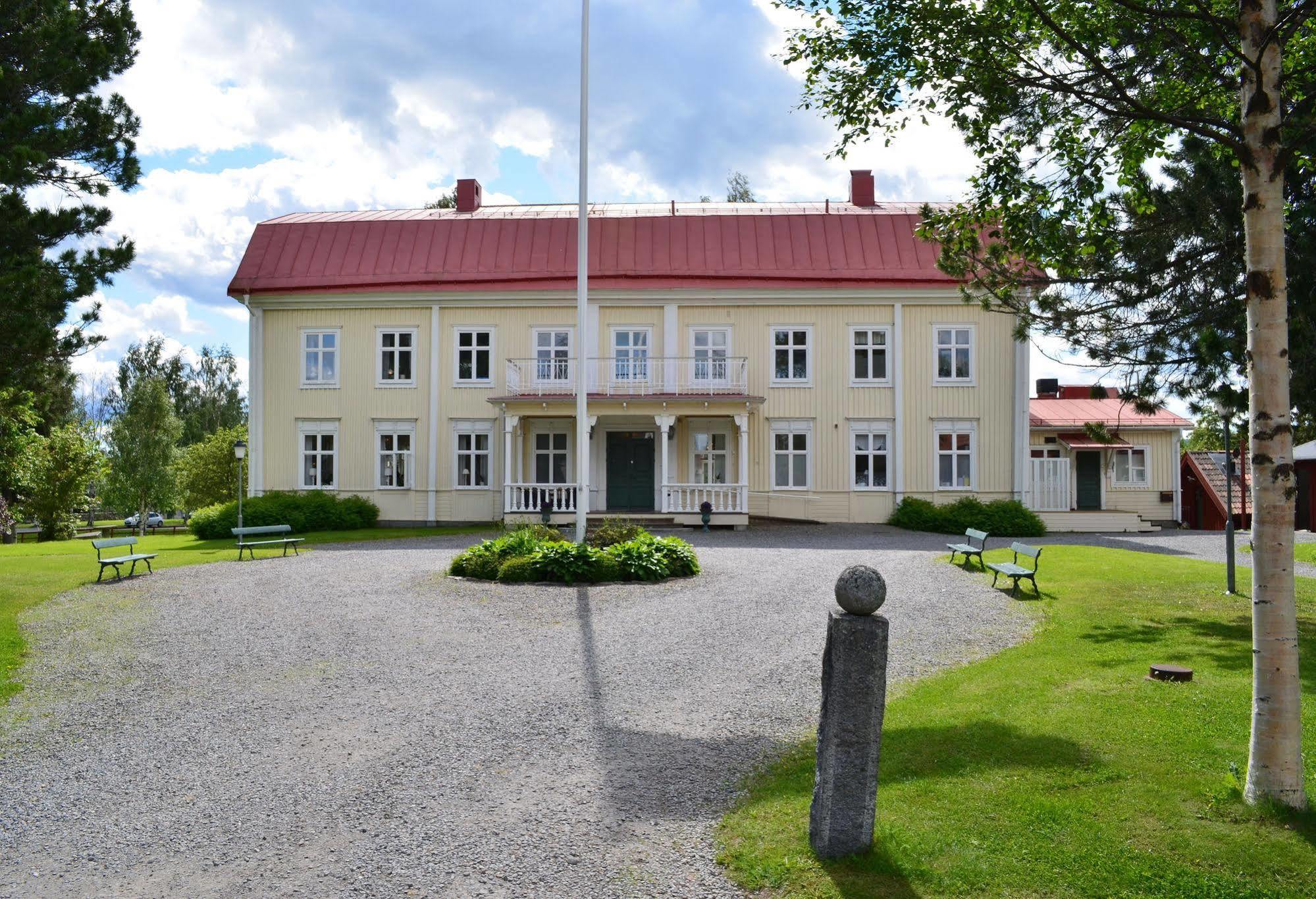 Stiftsgarden Konferens & Hotell Шеллефтео Екстер'єр фото